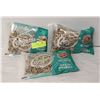 Image 1 : 3 BAGS OF CALIFORNIA WALNUTS 300G COMPASS BB 06/24