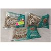 Image 1 : 3 BAGS OF CALIFORNIA WALNUTS 300G COMPASS BB 06/24