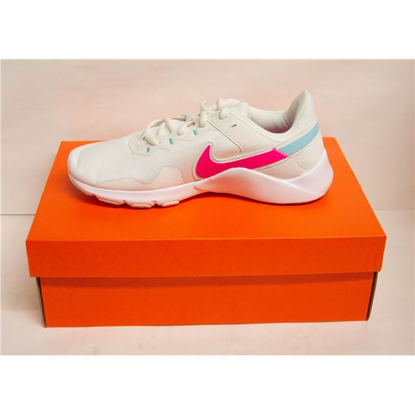 NEW NIKE WOMEN'S LEGENDS SNEAKERS SIZE 8