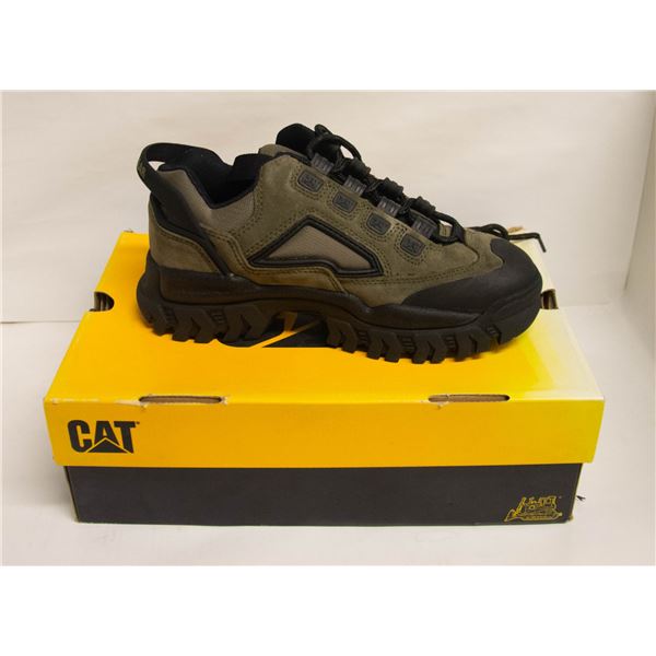 NEW CAT WOMEN'S BOOTS SIZE 8