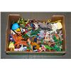 Image 1 : DINOSAURS & TOYS