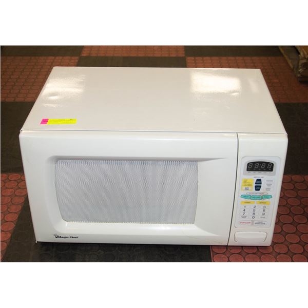 MAGIC CHEF MICROWAVE SMALL CRACK IN