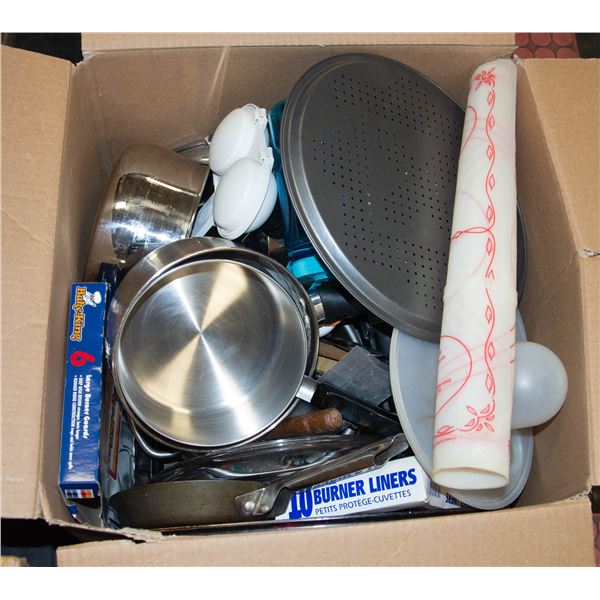 LOT OF ESTATE KITCHENWARE