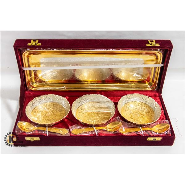 VINTAGE (NEW IN BOX) CHINESE SETTING