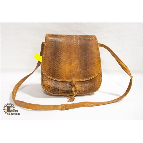 VINTAGE SNAKESKIN LEATHER PURSE 10X10X3"