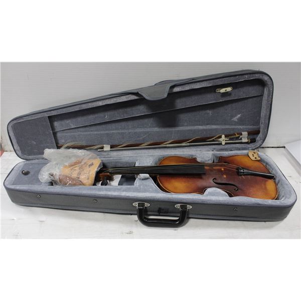 VINTAGE ANTONIUS STRADIVARIUS FACIEBAT VIOLIN