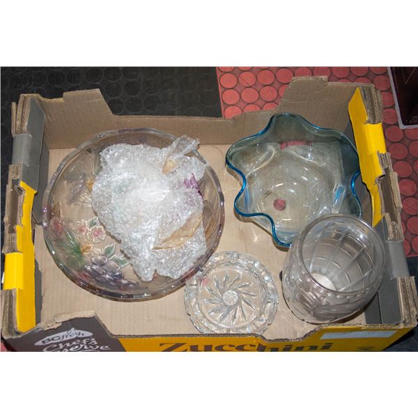 FLAT OF ASSORTED CRYSTAL