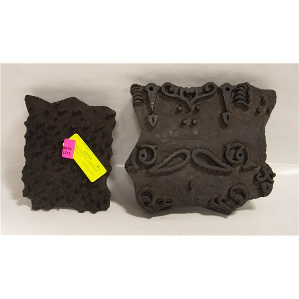 2 ANTIQUE TEXTILE HARDWOOD PRINT BLOCKS