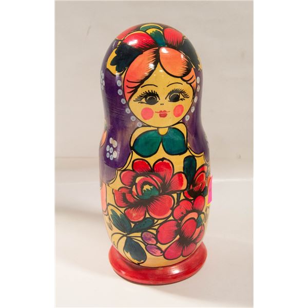 9 INCH TALL MATRYOSHKA RUSSIAN NESTING DOLL SET