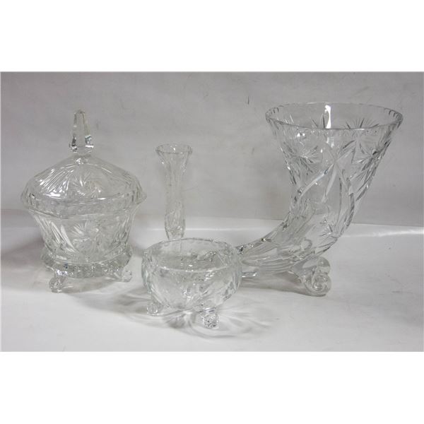 FLAT OF ASSORTED CRYSTAL