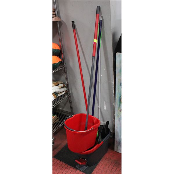LOT OF UNCLAIMED CLEANING SUPPLIES INCL MOPS