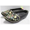Image 1 : LADIES HAND PAINTED AUTHENTIC DUTCH CLOGS SHOES