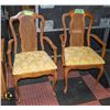 Image 2 : DRESSER & TWO CHAIRS