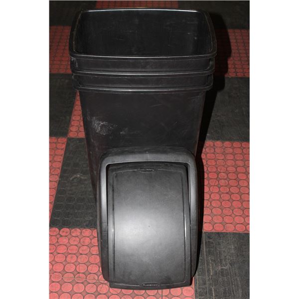 LOT OF 3 TRASH BINS