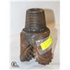 Image 1 : VINTAGE 4 3/4" OILFIELD DRILL BIT - 7"-TALL