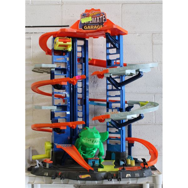 ULTIMATE HOT WHEELS GARAGE
