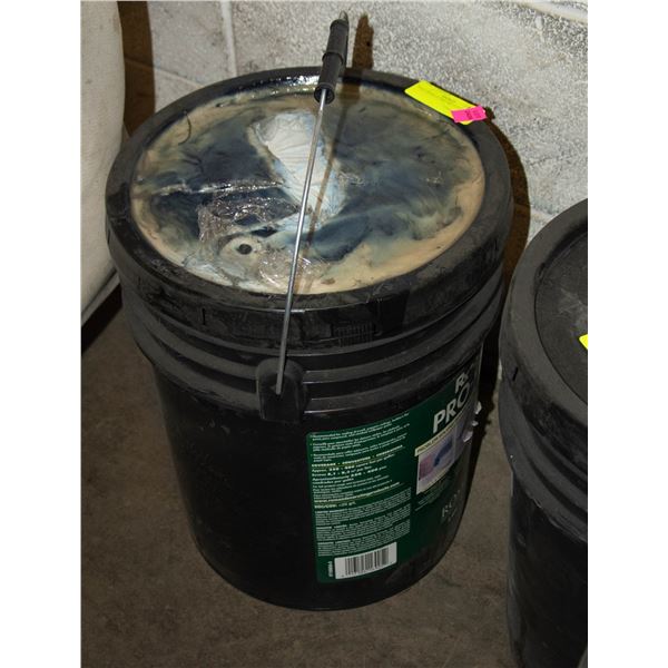 PAIL OF RX-35 PRO 999 5 GALLON