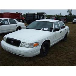 2001 FORD CROWN VICTORIA