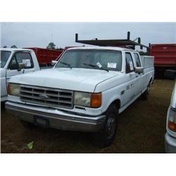 1990 FORD F350 CREW CAB PICKUP
