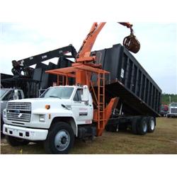 1992 FORD F900 T/A TRASH TRUCK