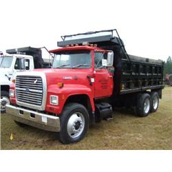 1987 FORD L8000 T/A DUMP