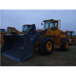 VOLVO L180 RUBBER  TIRED LOADER