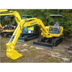 KOMATSU PC25 HYDRAULIC EXCAVATOR