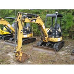 CAT 303CR HYDRAULIC EXCAVATOR