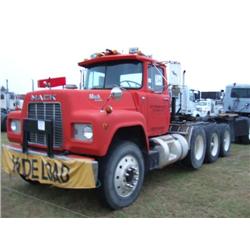 1985 MACK R688 TRI-AXLE DUMP