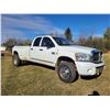 Image 3 : 12/2006 White Diesel Quad Cab 3500 4X4 Dually full load, 6 spd, new windshield, brand new exhaust, m
