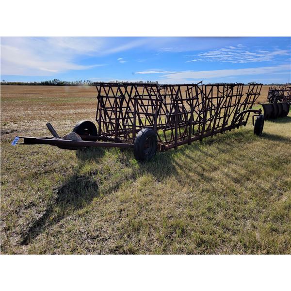 10 Section rolling draw bar c/w harrows