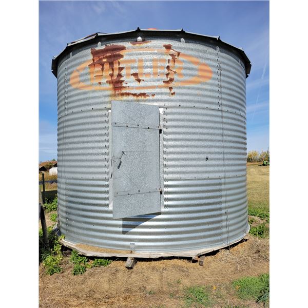 Butler 4-ring bin, c/w wood floor