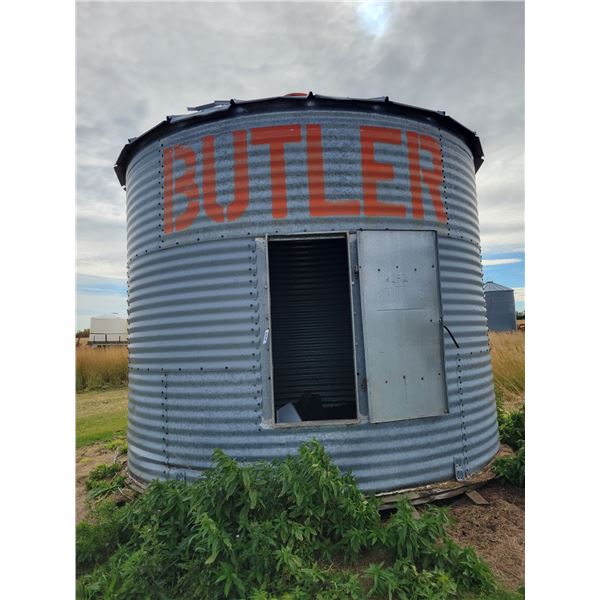 Butler 5-Ring grain bin c/w wood floor