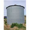 Image 2 : Butler 5-Ring grain bin c/w wood floor