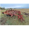 Image 4 : IH Cultivator, approx. 18 ft c/w 3 bar harrows