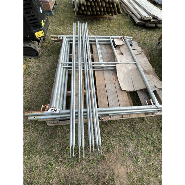 4- Sections of scaffolding & 4- braces