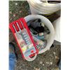 Image 6 : 6 Pails large variety of tools