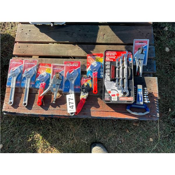 Approx 6 crescents, vice grips, combination wrenches