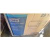 Image 2 : CASE OF TORK WHITE PAPER TOWEL, 4 ROLLS OF 1150FT EACH, 7.68 INCH WIDE