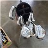 Image 2 : GOLF BAG WITH KUNNAN RH GOLF CLUBS