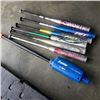 Image 3 : 6 SOFTBALL BATS AND TRAINER