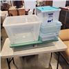 Image 1 : LOT OF STORAGE TOTES