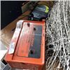 Image 2 : BUNDLE OF ELECTRIC FENCING AND POWER SUPPLY