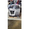 Image 2 : BELLA PRO 8QT TOUCHSCREEN AIR FRYER - TESTED WORKING, RETAIL $239