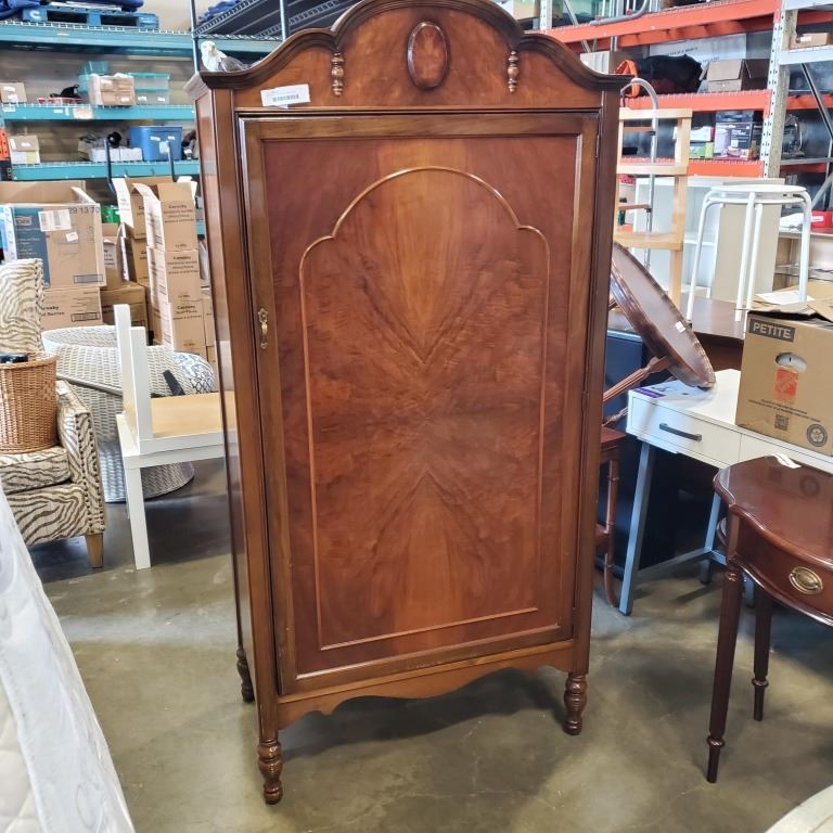 ANTIQUE CEDAR LINED WARDROBE