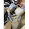 Image 2 : 6 NEW PATIO CUSHIONS