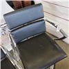 Image 2 : CHROME AND BLACK ADJUSTABLE BARBERS CHAIR