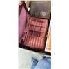Image 3 : ASSORTED JEWELLERY BOXES, LEATHER AND WOOD