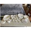 Image 1 : 59 PIECES OF ROYAL DOULTON "CLOVELLEY" CHINA