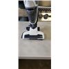 Image 2 : EUREKA 2 IN 1 VACUUM WORKING WITH CHARGING DOCK